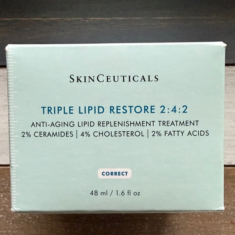 SkinCeuticals Triple Lipid Restore 2:4:2 Cream - Light Aqua - Picture 6 of 7